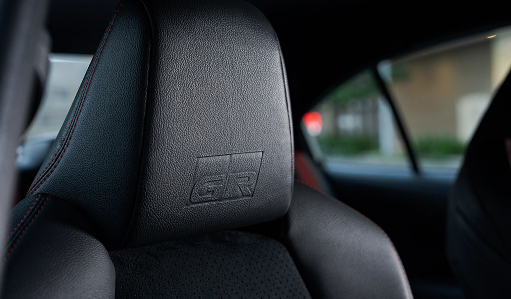 corolla_altis_interior_3